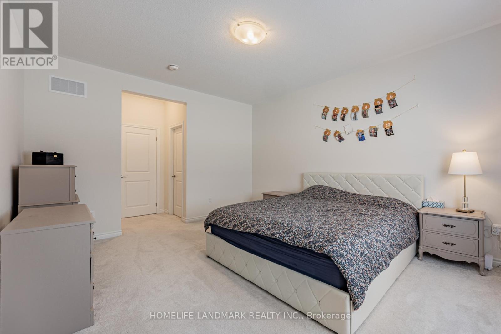 1102 Pisces Trail, Pickering, Ontario  L1X 0P8 - Photo 25 - E12741684