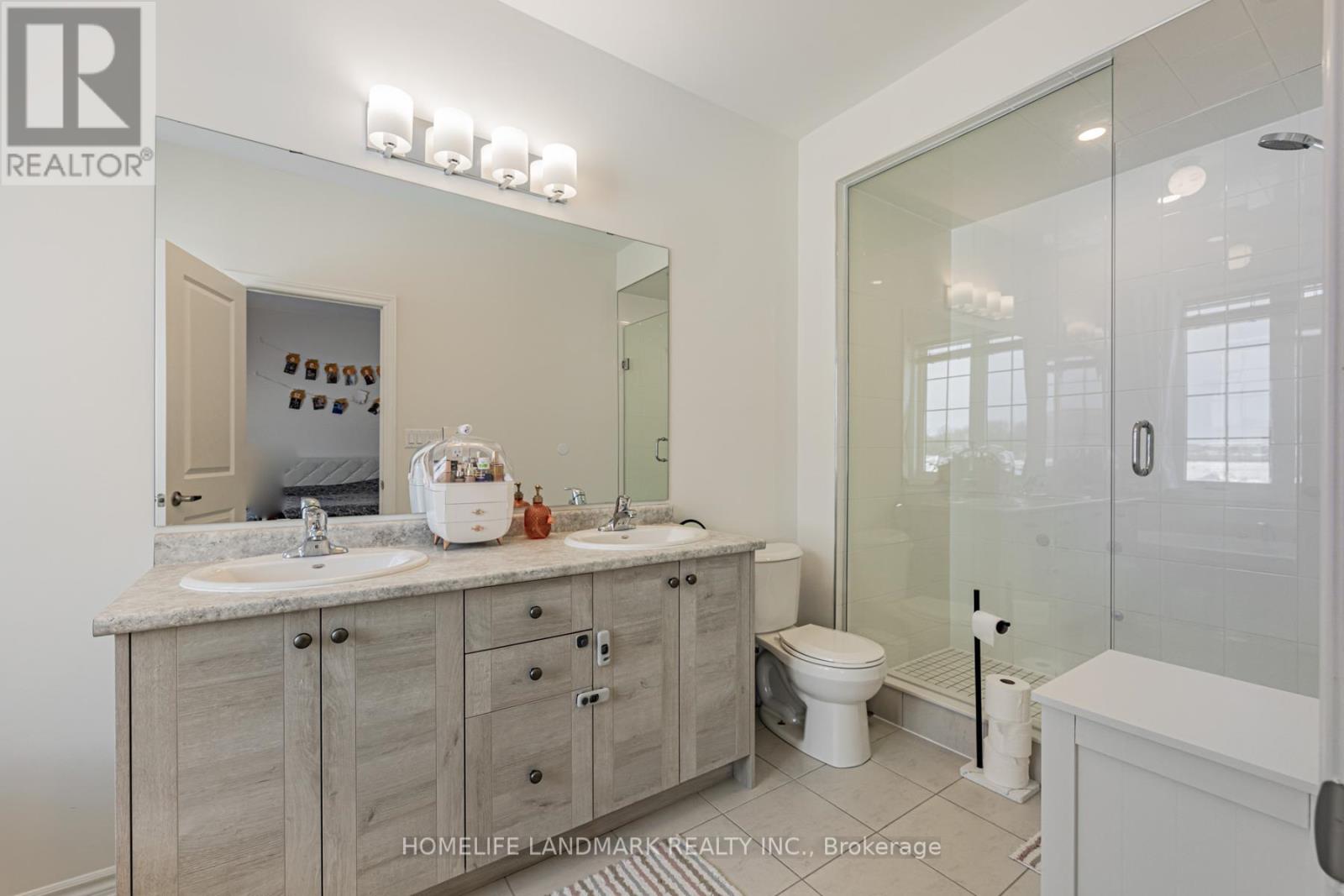 1102 Pisces Trail, Pickering, Ontario  L1X 0P8 - Photo 26 - E12741684