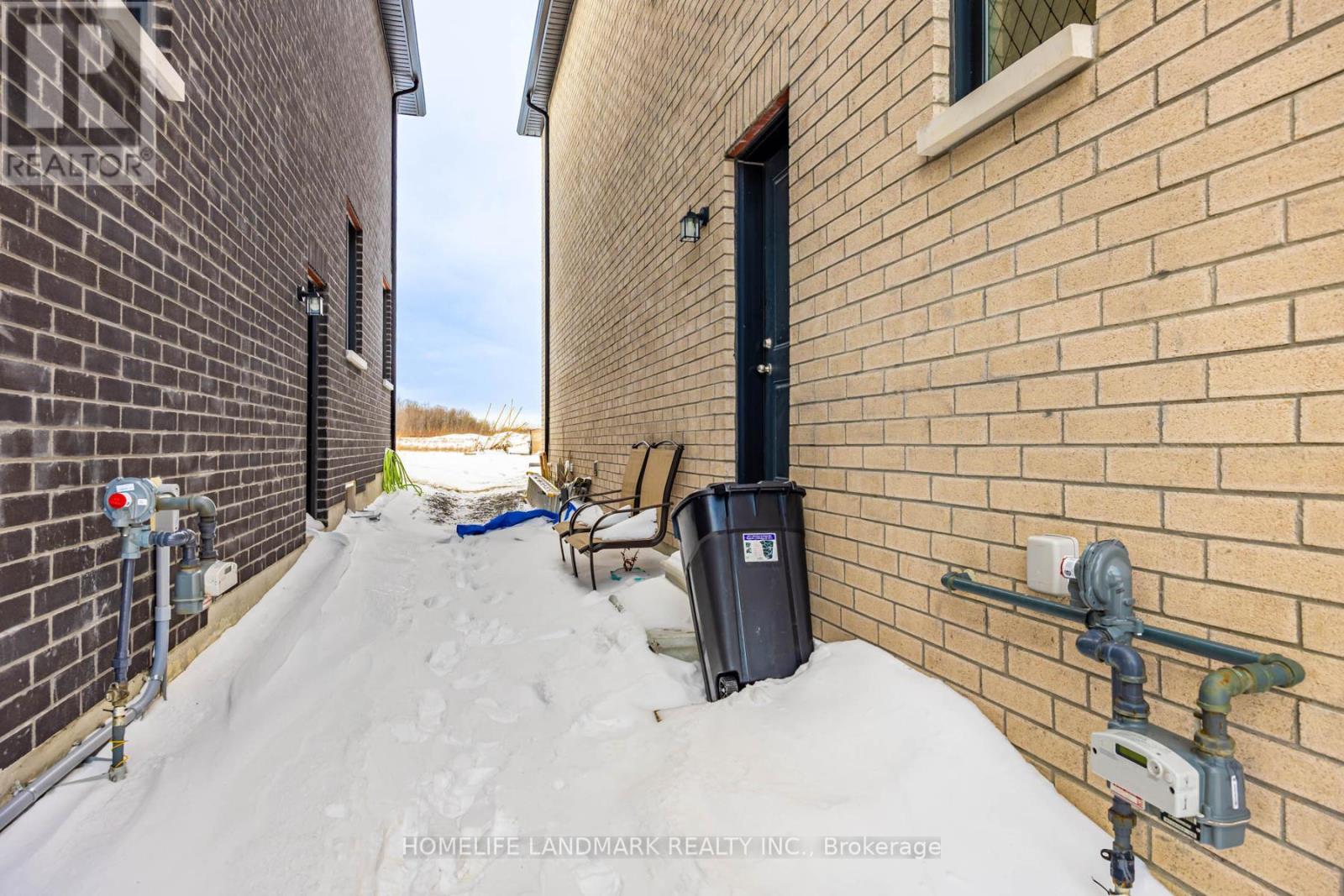 1102 Pisces Trail, Pickering, Ontario  L1X 0P8 - Photo 35 - E12741684