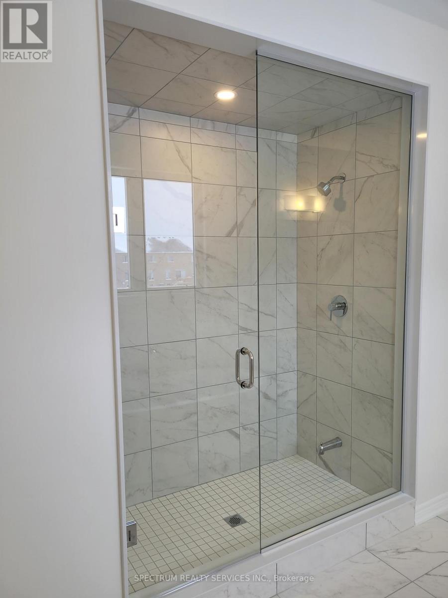 9 Cecil Saunders Drive, Georgina, Ontario  L4P 0T3 - Photo 13 - N12741608