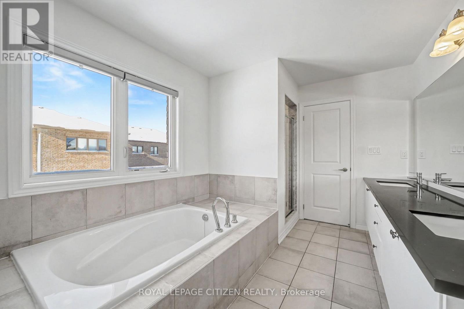 22 Valleo Street, Georgina, Ontario  L4P 0J9 - Photo 33 - N12741616