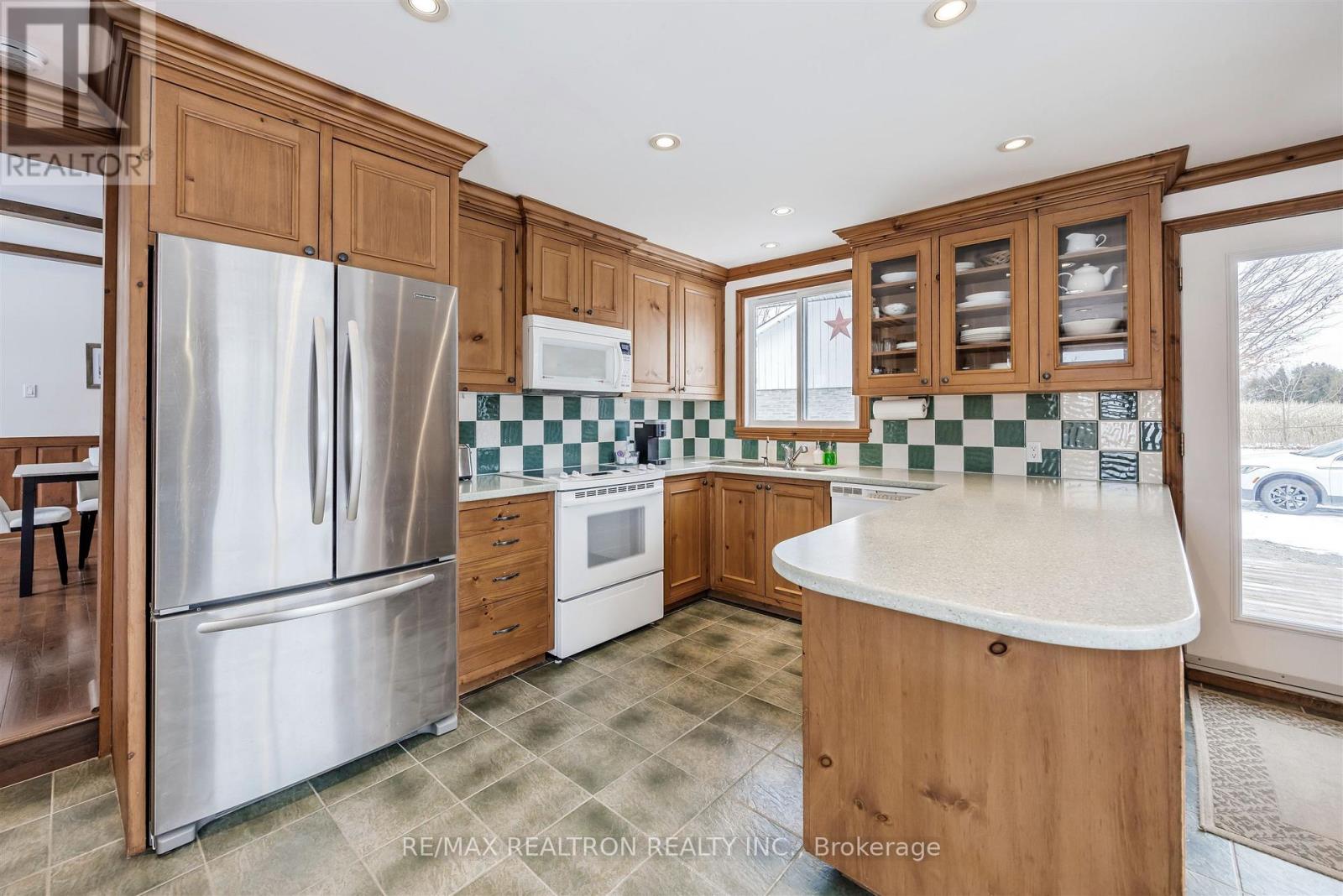 17755 Warden Avenue, East Gwillimbury, Ontario  L0G 1V0 - Photo 20 - N12741654