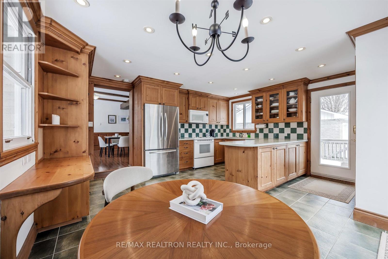 17755 Warden Avenue, East Gwillimbury, Ontario  L0G 1V0 - Photo 22 - N12741654