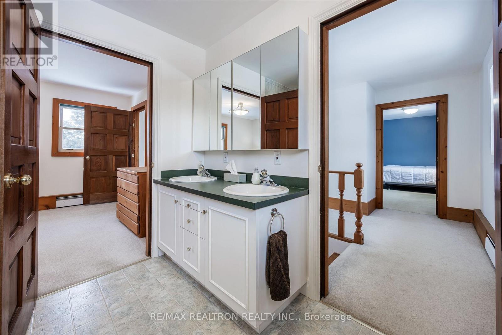 17755 Warden Avenue, East Gwillimbury, Ontario  L0G 1V0 - Photo 33 - N12741654