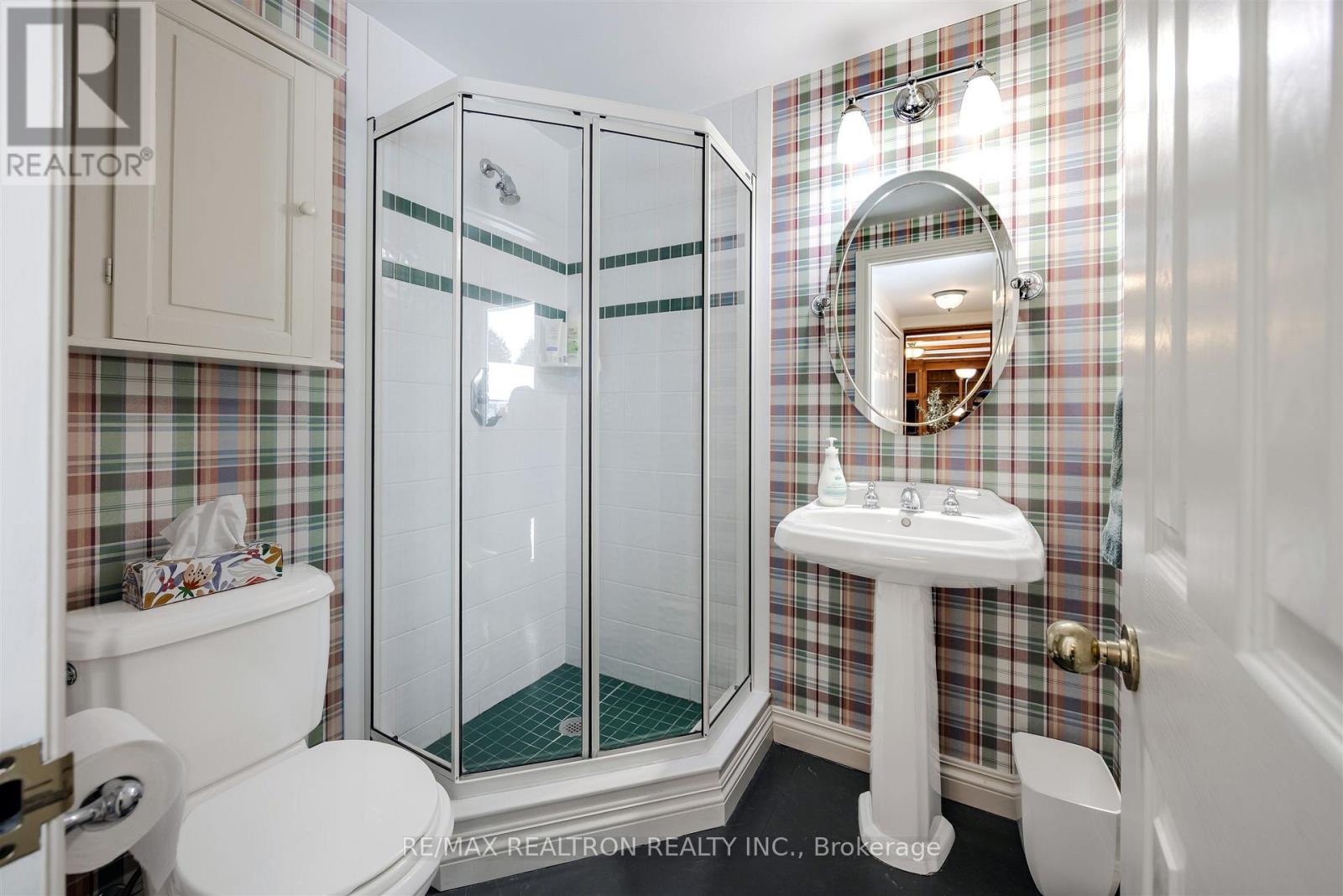 17755 Warden Avenue, East Gwillimbury, Ontario  L0G 1V0 - Photo 37 - N12741654