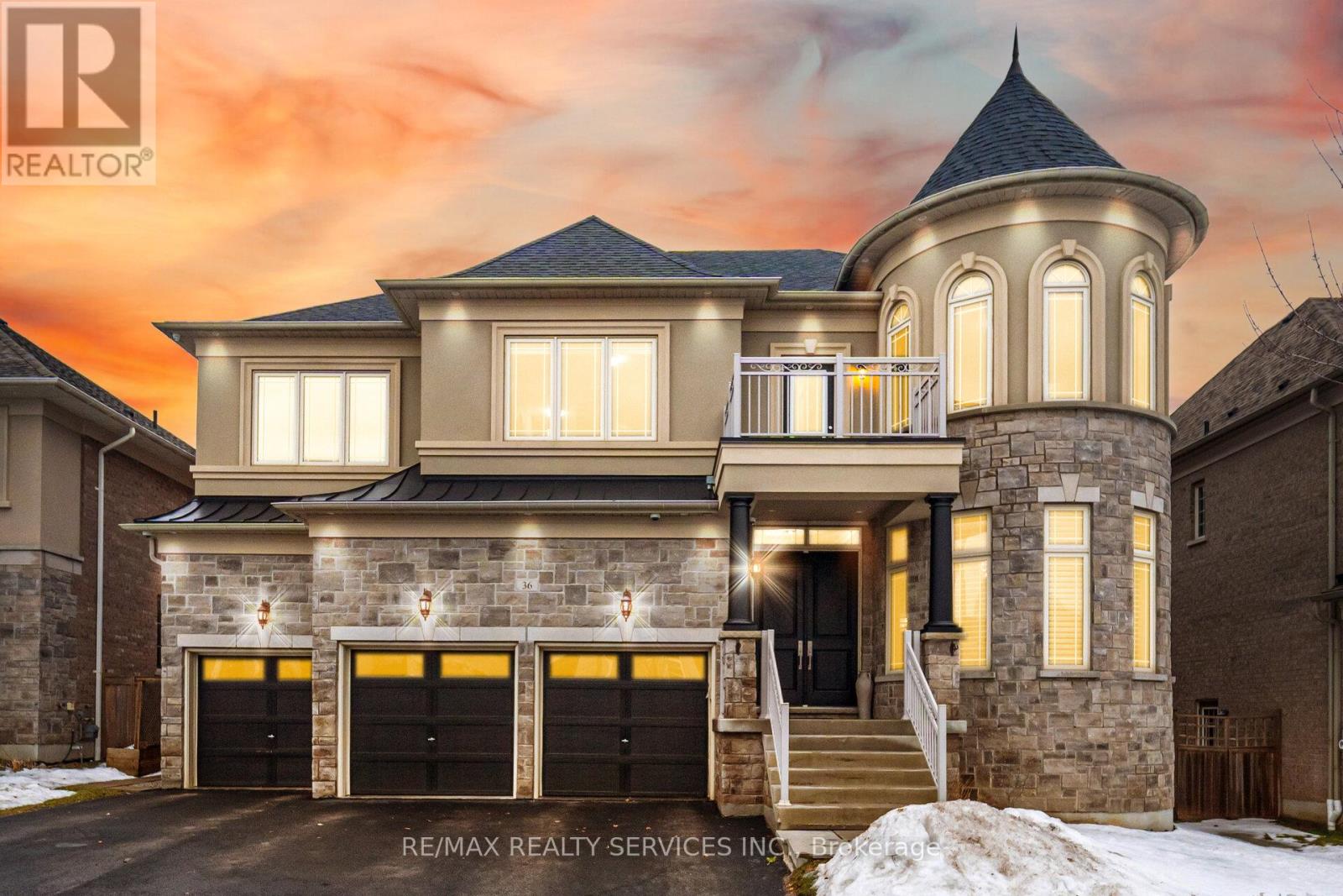 36 WEST COAST TRAIL, King, Ontario