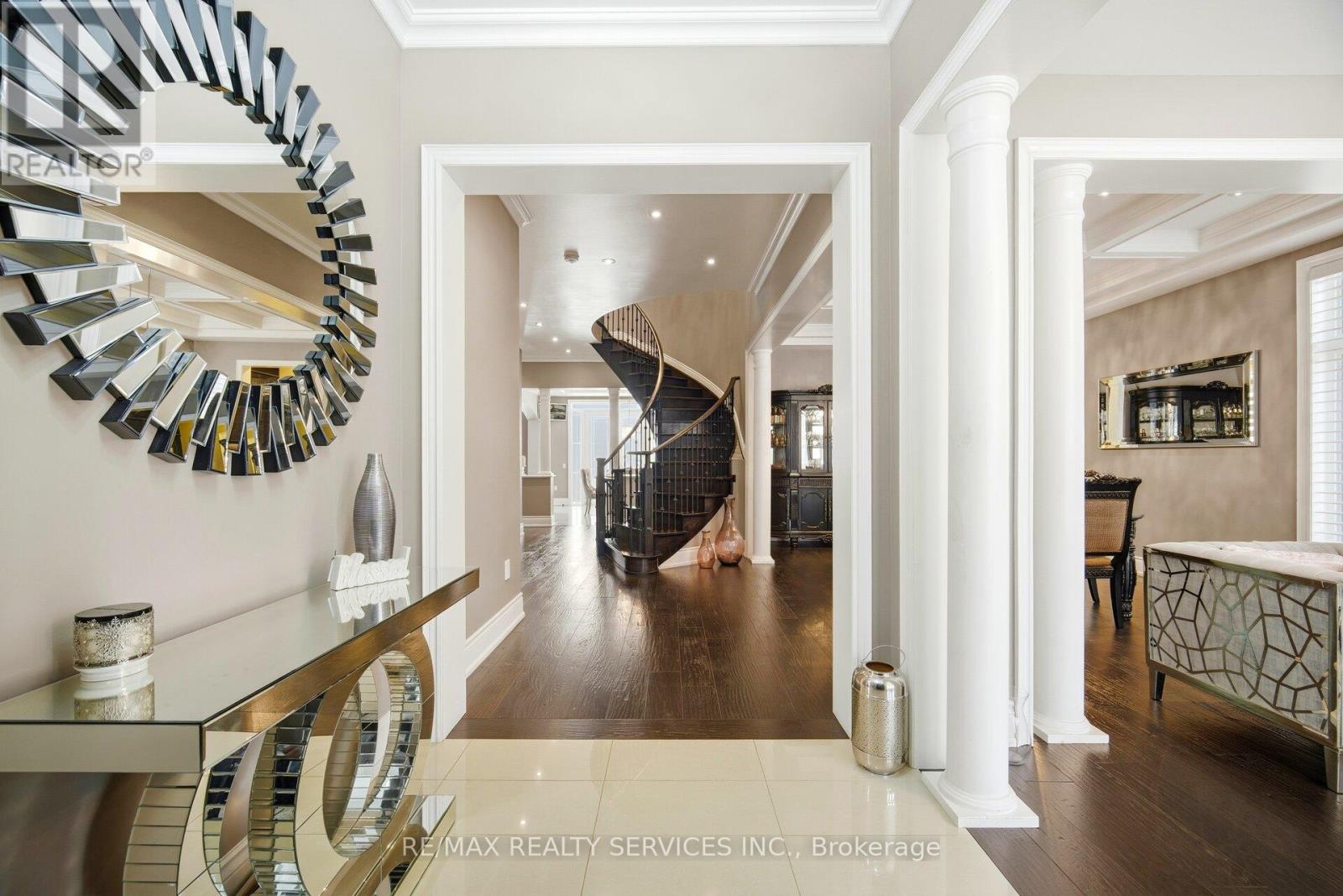 36 West Coast Trail, King, Ontario  L7B 0A4 - Photo 3 - N12741656