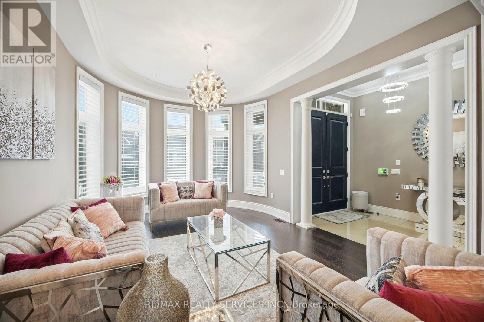 36 West Coast Trail, King, Ontario  L7B 0A4 - Photo 4 - N12741656