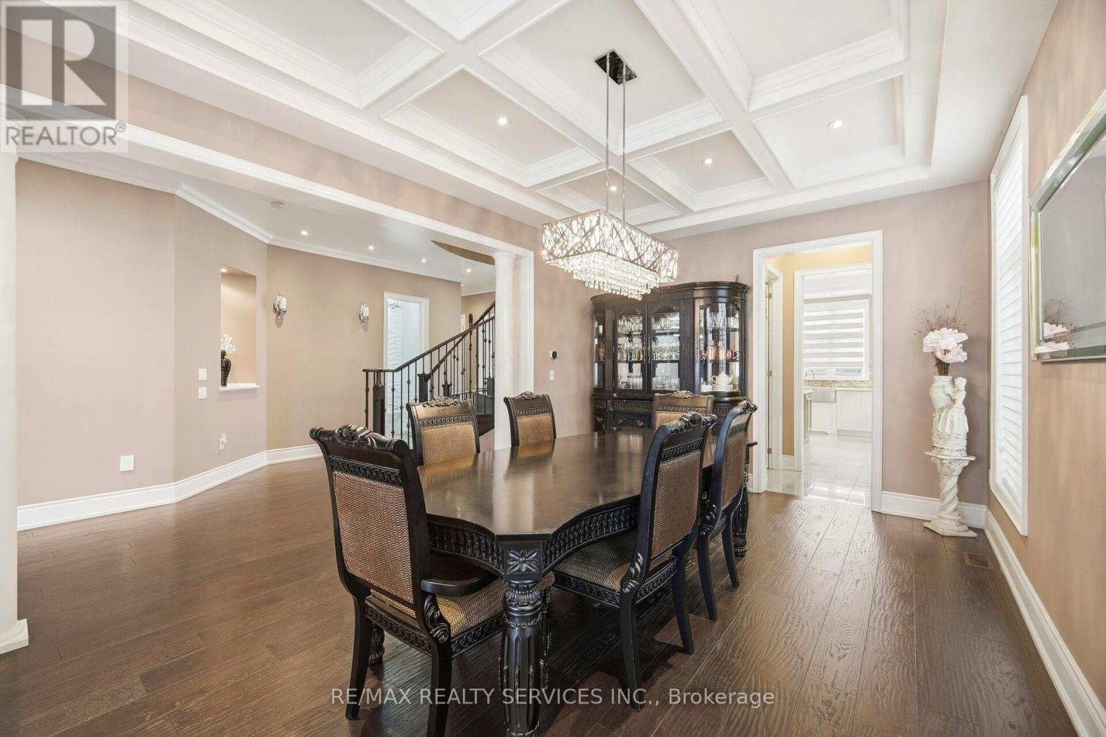 36 West Coast Trail, King, Ontario  L7B 0A4 - Photo 6 - N12741656