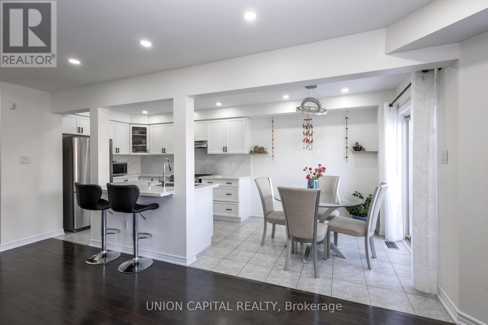 93 Stoyell Drive, Richmond Hill, Ontario  L4E 0M8 - Photo 6 - N12741774