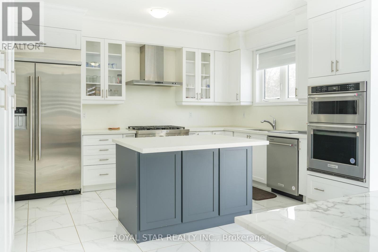 144 Rosanne Circle, Wasaga Beach, Ontario  L9Z 0N1 - Photo 11 - S12741686