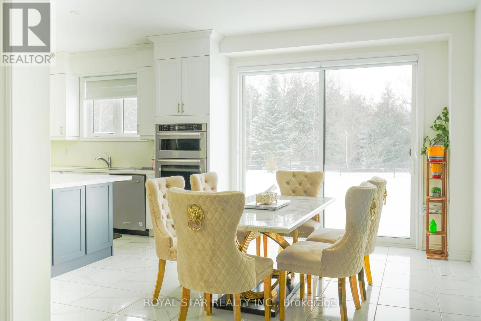 144 Rosanne Circle, Wasaga Beach, Ontario  L9Z 0N1 - Photo 8 - S12741686