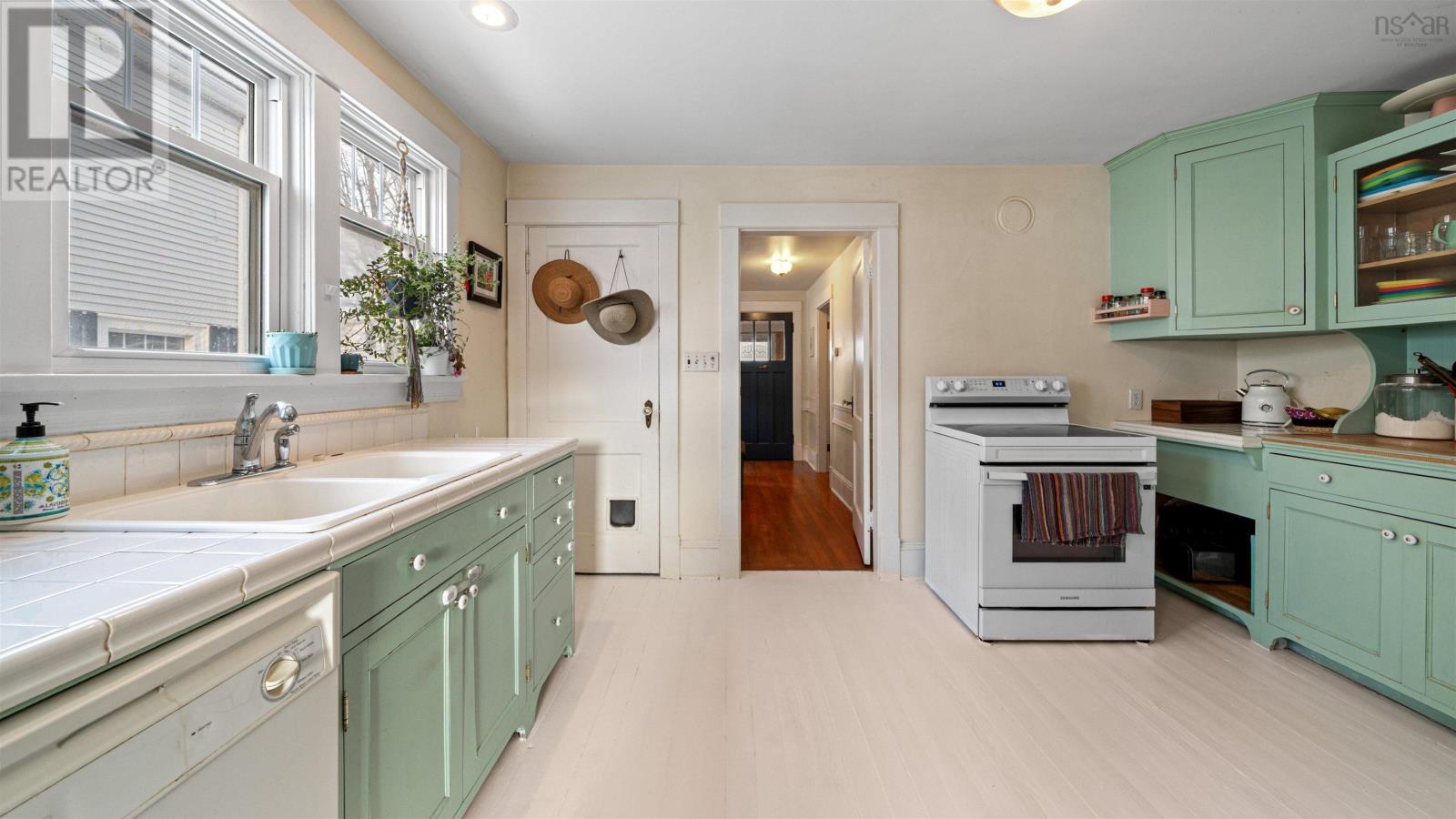 90 Brunswick Street, Truro, Nova Scotia  B2N 2G9 - Photo 7 - 202601614