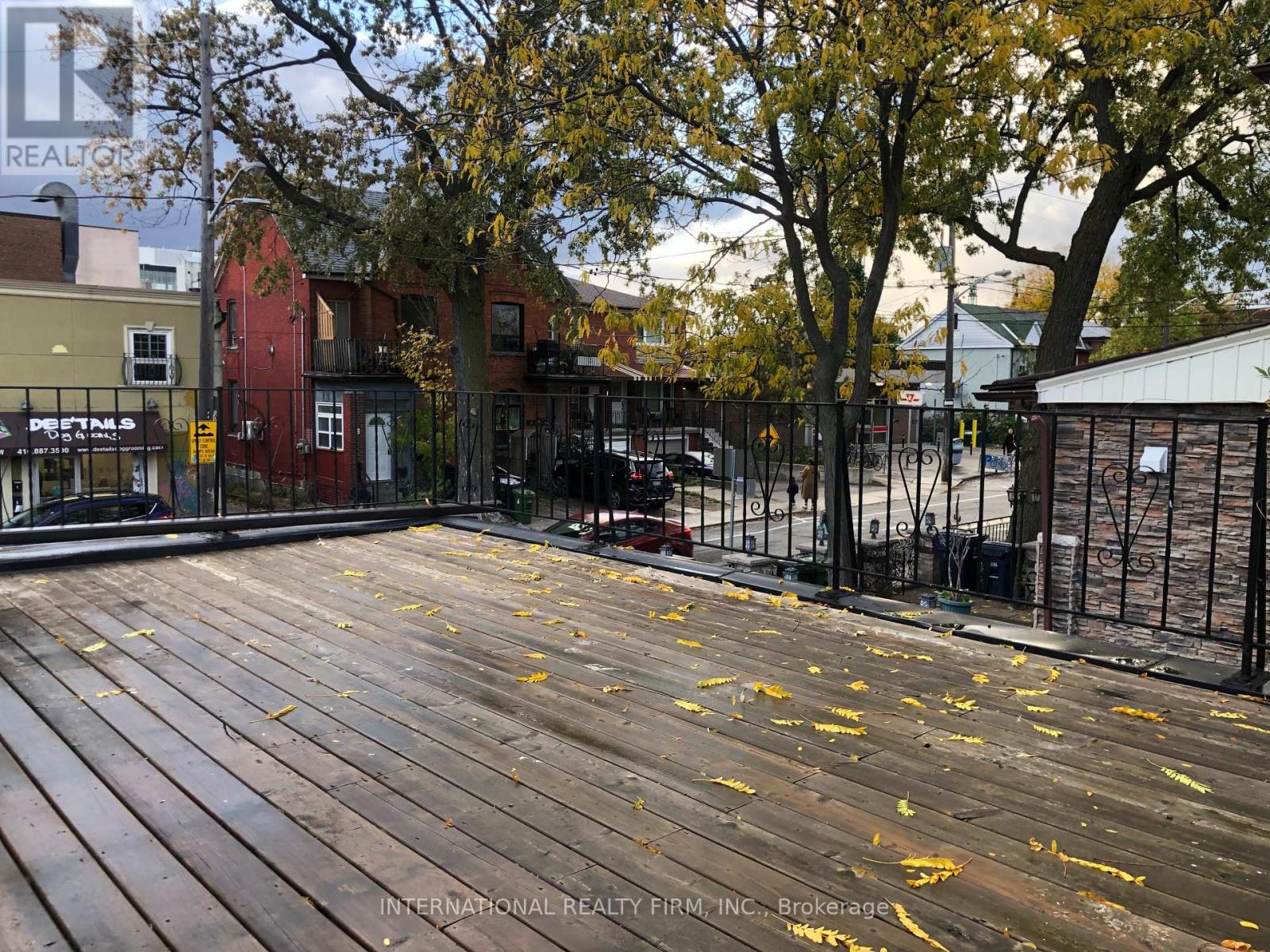 2b - 1262 Bloor Street W, Toronto, Ontario  M6H 1N5 - Photo 7 - W12741582