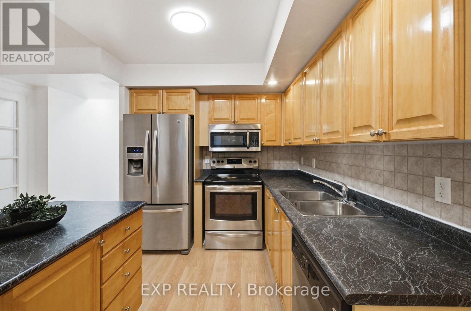 1630 - 5233 Dundas Street W, Toronto, Ontario  M9B 6M1 - Photo 3 - W12741636