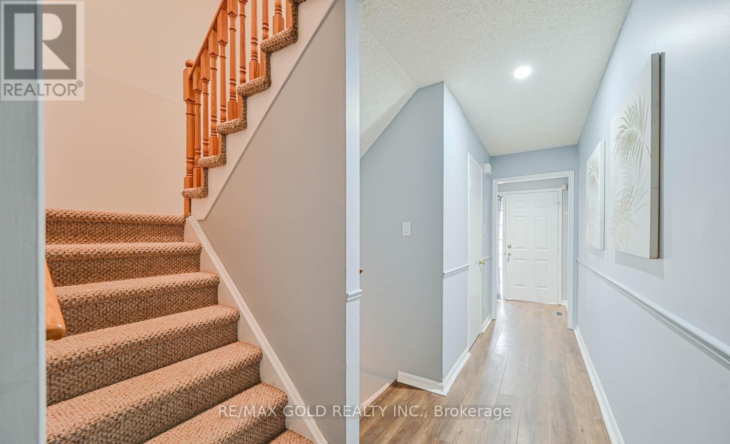 73 Chipmunk Crescent, Brampton, Ontario  L6R 1B4 - Photo 11 - W12741646