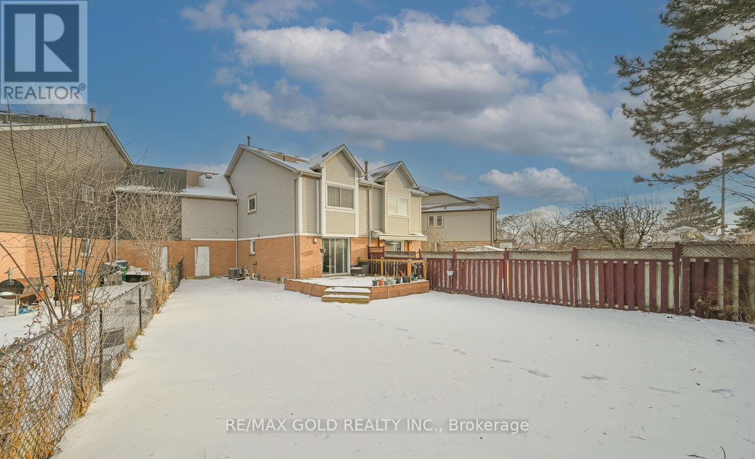 73 Chipmunk Crescent, Brampton, Ontario  L6R 1B4 - Photo 24 - W12741646