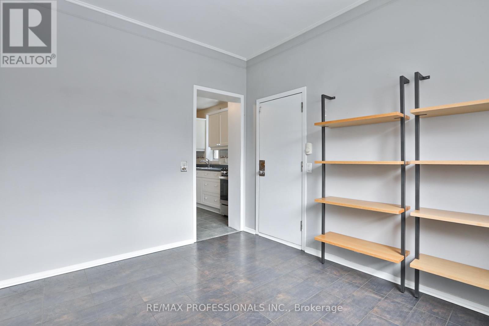 77 Fern Avenue, Toronto, Ontario  M6R 1K2 - Photo 10 - W12741688