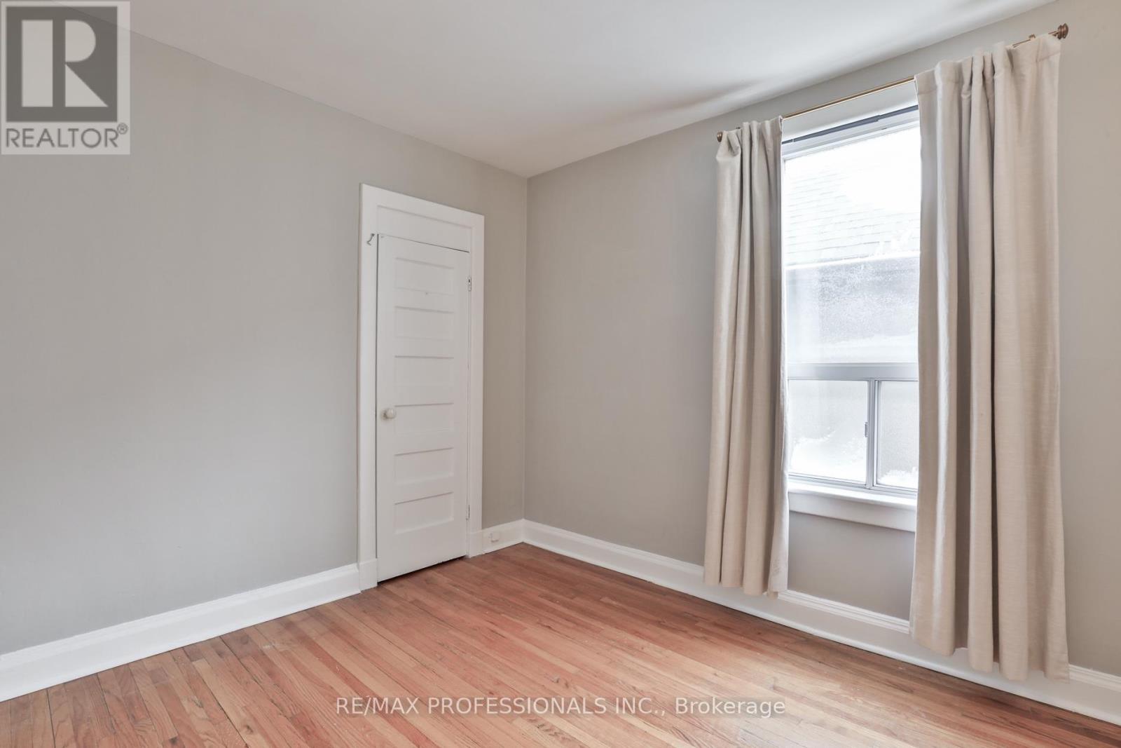 77 Fern Avenue, Toronto, Ontario  M6R 1K2 - Photo 19 - W12741688