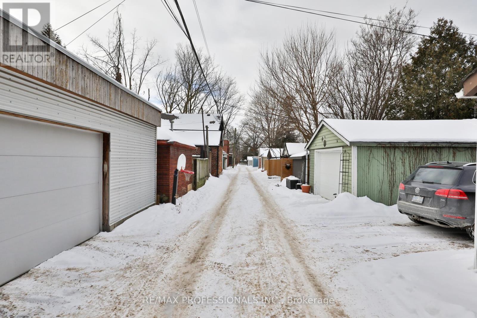 77 Fern Avenue, Toronto, Ontario  M6R 1K2 - Photo 25 - W12741688