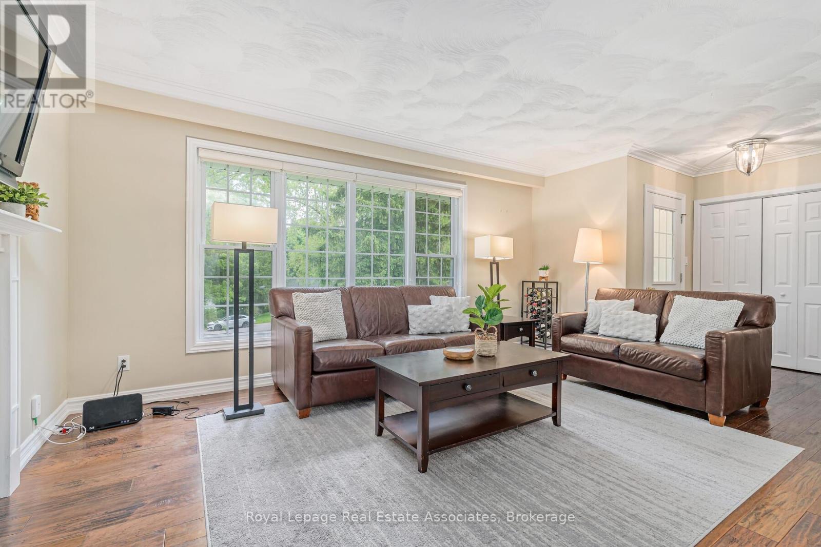 112 Park Street E, Halton Hills, Ontario  L7G 2V4 - Photo 11 - W12741730