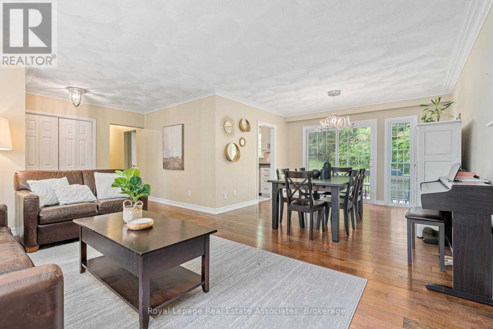 112 Park Street E, Halton Hills, Ontario  L7G 2V4 - Photo 12 - W12741730