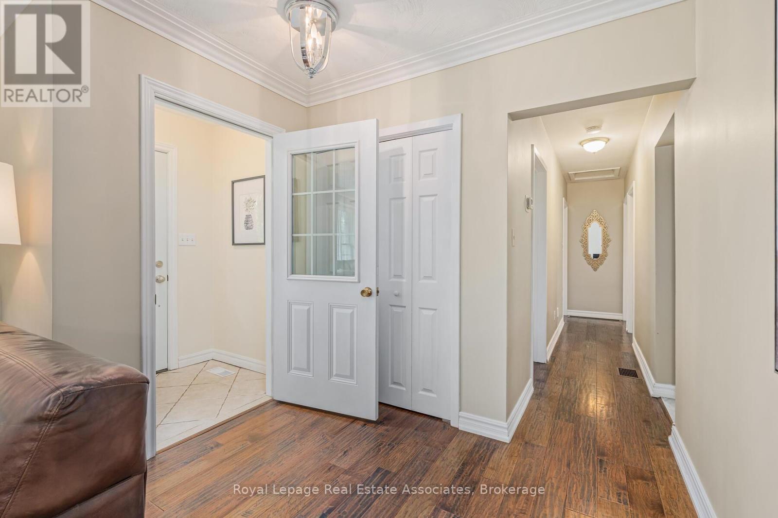 112 Park Street E, Halton Hills, Ontario  L7G 2V4 - Photo 8 - W12741730