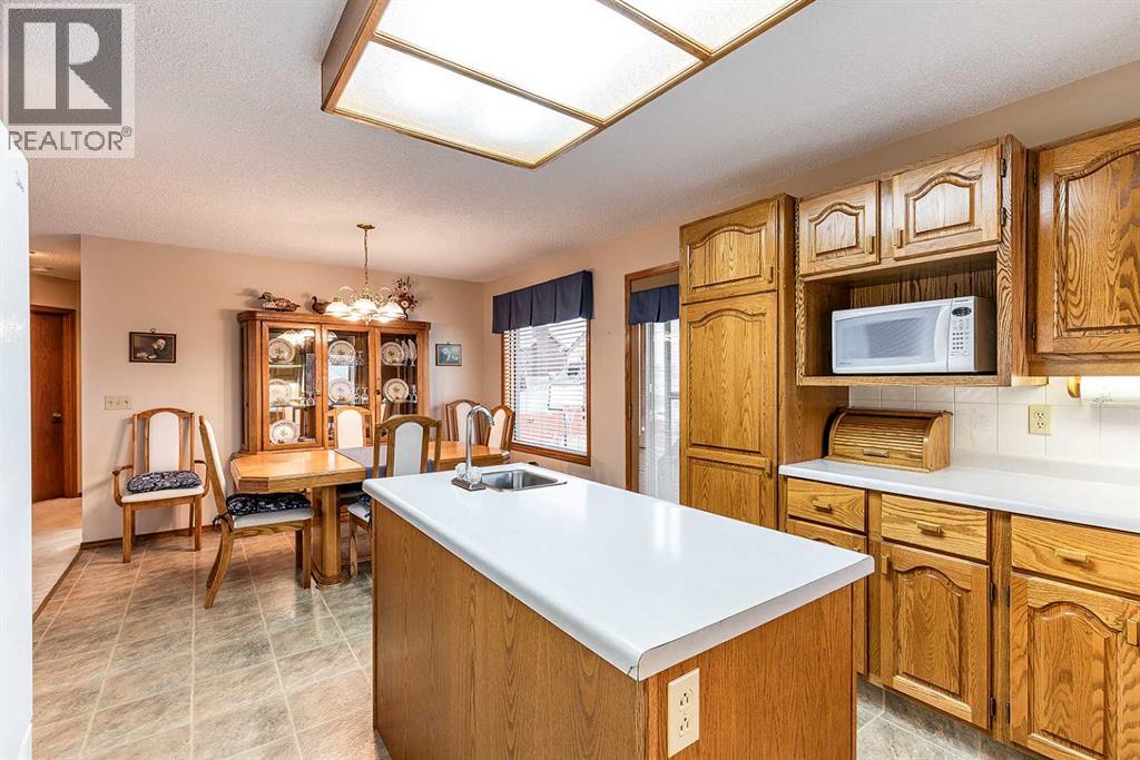 62 Upland Court Se, Medicine Hat, Alberta  T1B 3V9 - Photo 12 - A2277130