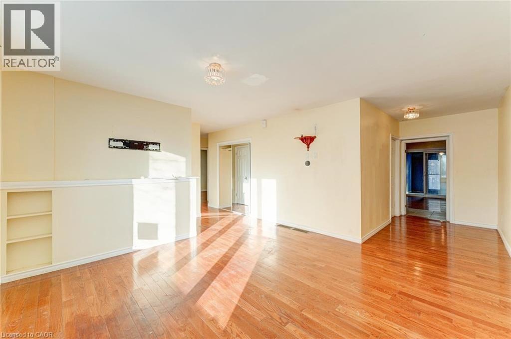 33 Elfreda Boulevard, Scarborough, Ontario  M1L 4L5 - Photo 5 - 40799873