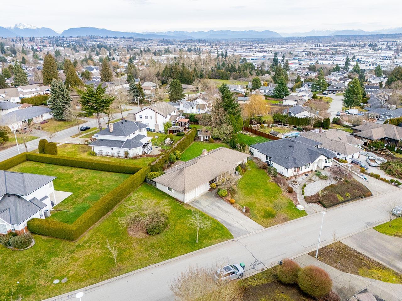 5690 W Sunrise Crescent, Surrey, British Columbia V3S 7M4 - Photo 35 - R3084505