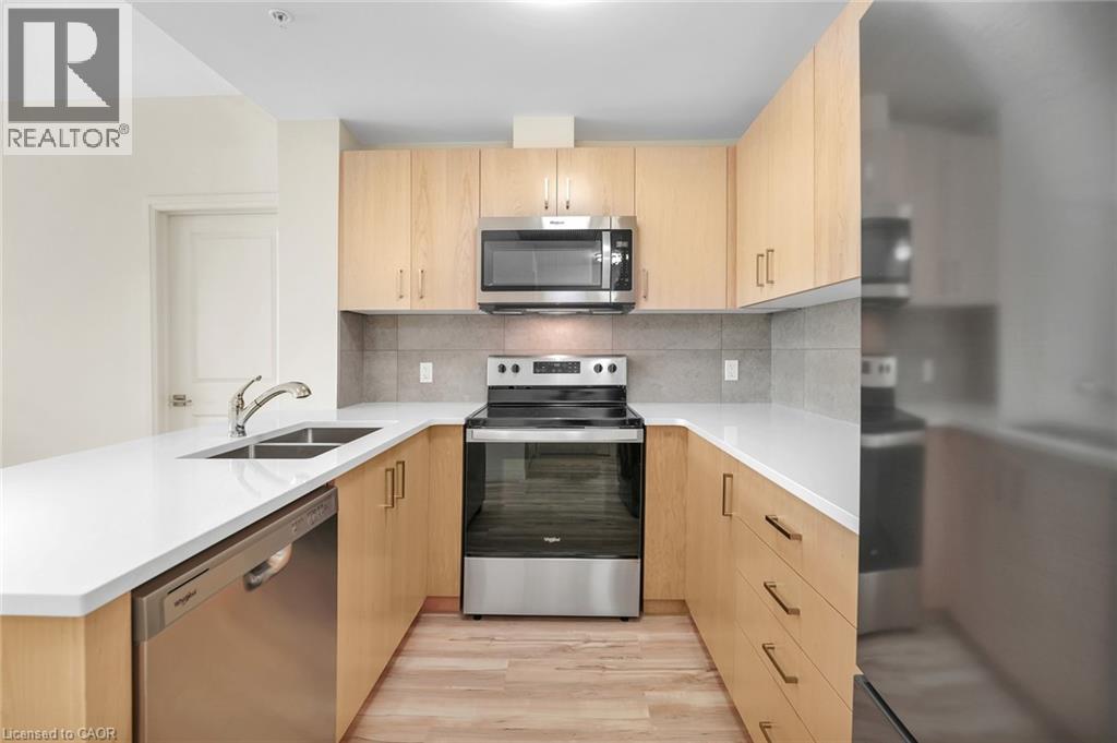 301 Westmount Road W Unit# 320, Kitchener, Ontario  N2M 5M9 - Photo 4 - 40801272