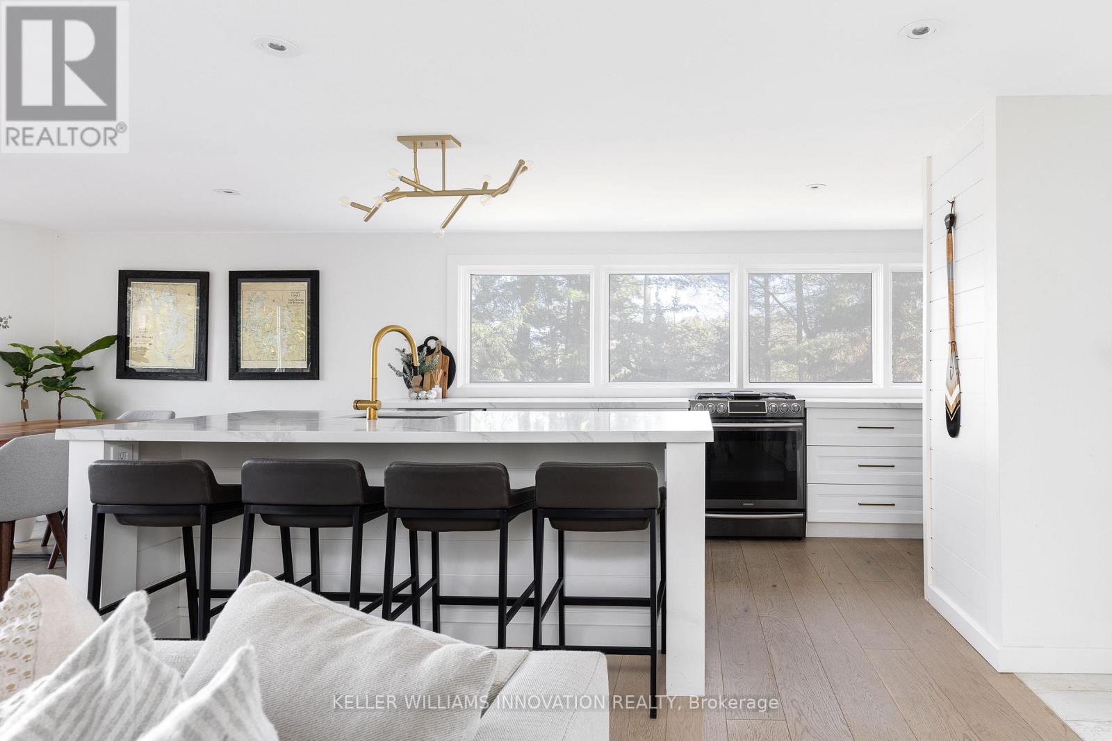 2872 Muskoka Road 118 W, Muskoka Lakes, Ontario  P0B 1J0 - Photo 6 - X12741614