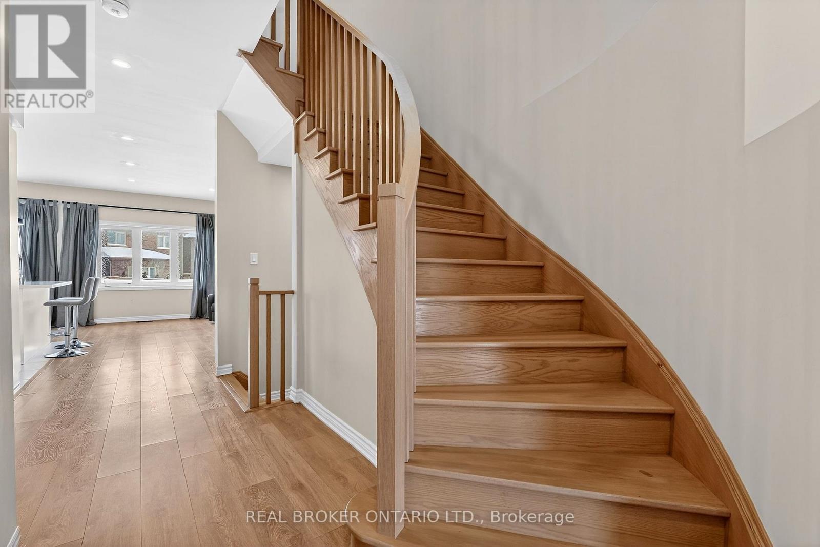 45 Sapphire Way, Thorold, Ontario  L2V 0L4 - Photo 15 - X12741708