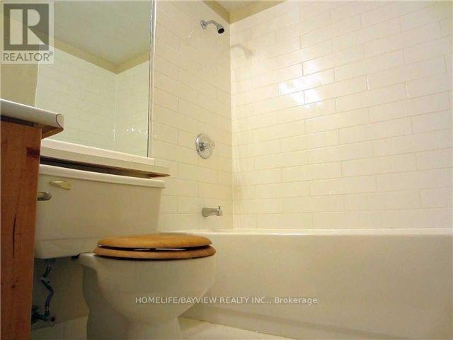 2013 - 7 Bishop Avenue, Toronto, Ontario  M2M 4J4 - Photo 8 - C12738362