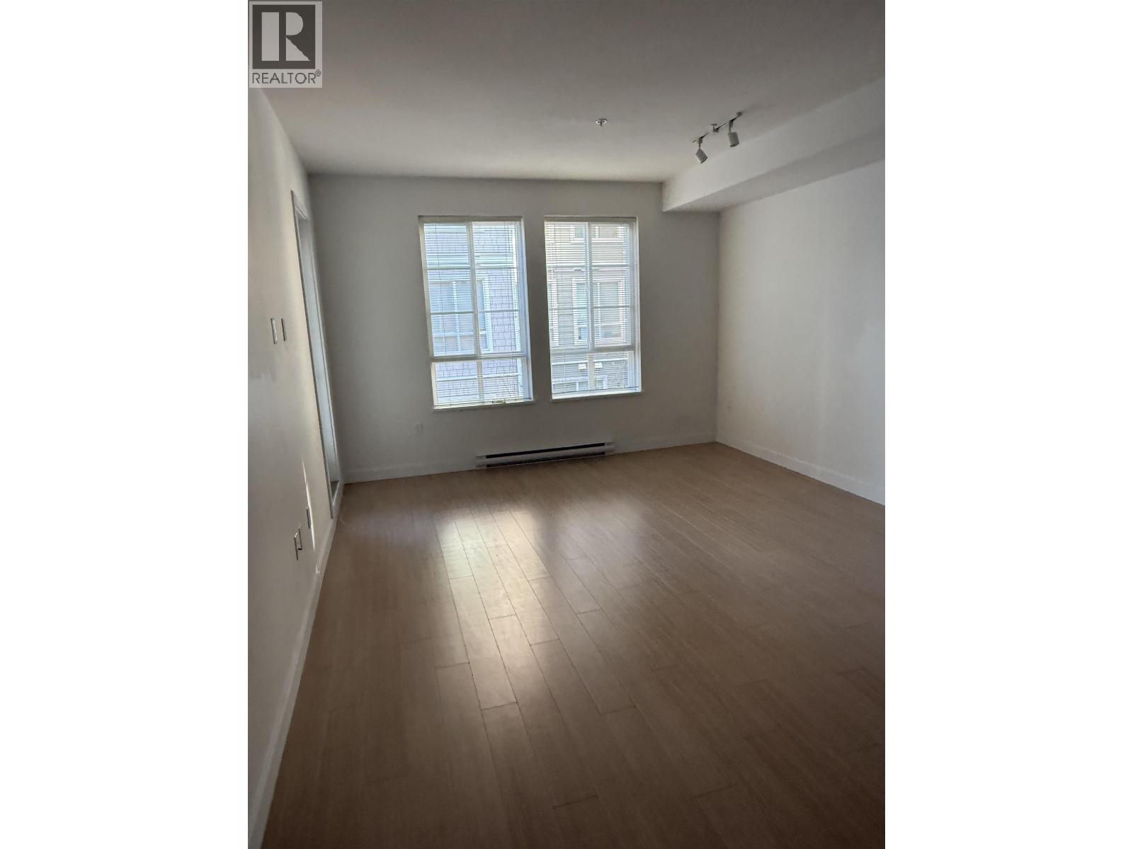 308 618 Como Lake Avenue, Coquitlam, British Columbia  V3J 0G1 - Photo 3 - R3084381