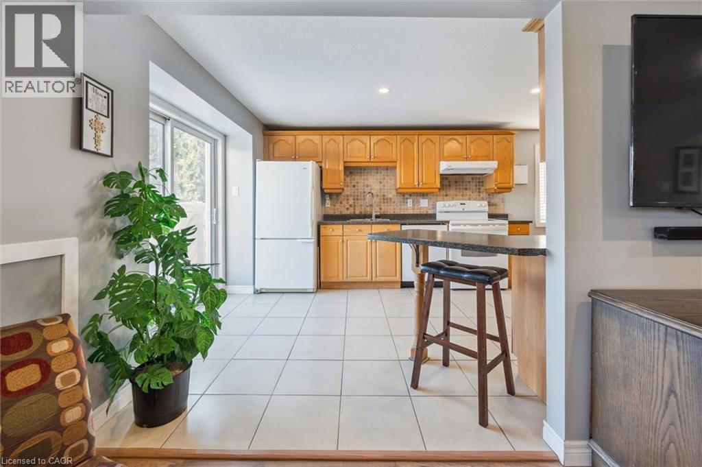 98 Peachtree Crescent, Cambridge, Ontario  N1S 4W3 - Photo 12 - 40800879