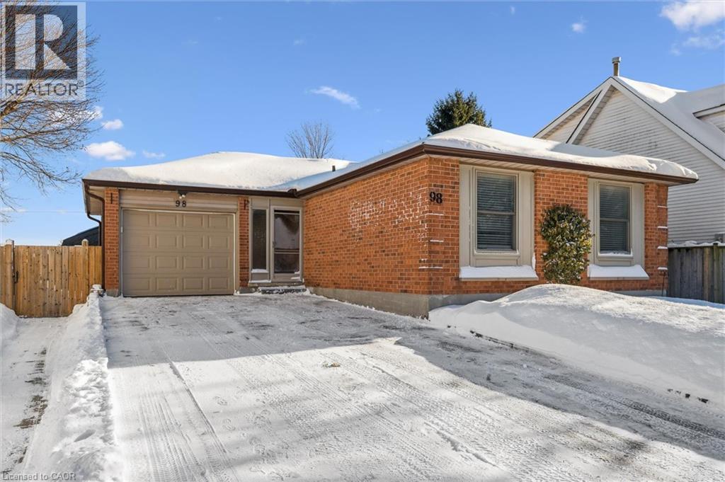 98 PEACHTREE Crescent, Cambridge, Ontario
