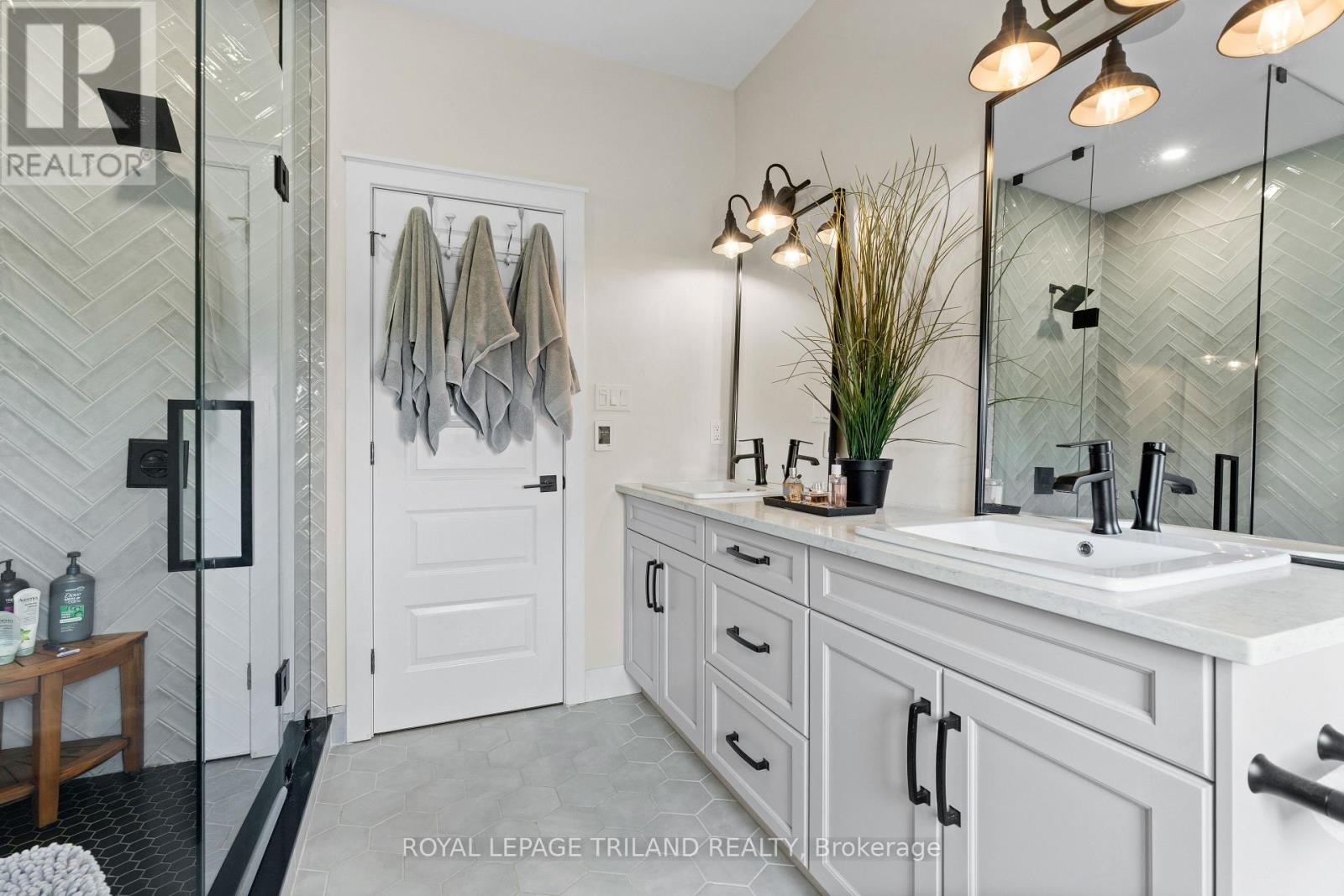 51000 Ron Mcneil Line, Malahide, Ontario  N0L 2J0 - Photo 39 - X12741798