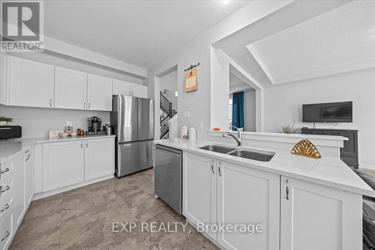 307 - 686 Quilter Row, Ottawa, Ontario  K0A 2Z0 - Photo 14 - X12741834