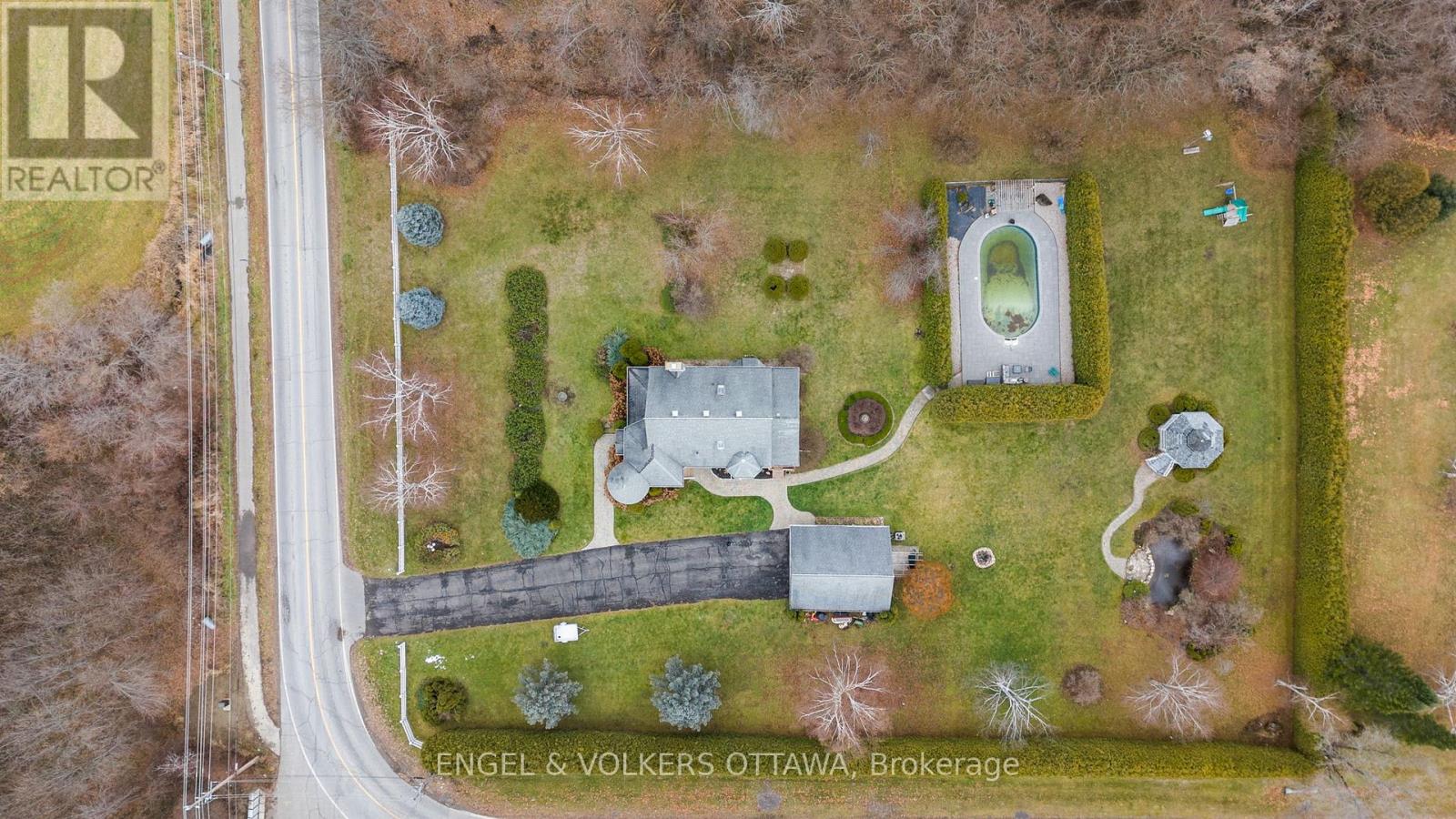 2410 Concession Road, North Grenville, Ontario  K0G 1J0 - Photo 37 - X12741860