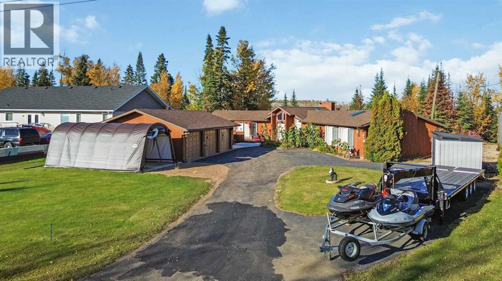 39 Poplar Crescent, Gregoire Lake Estates, Alberta  T9H 0L2 - Photo 3 - A2282556