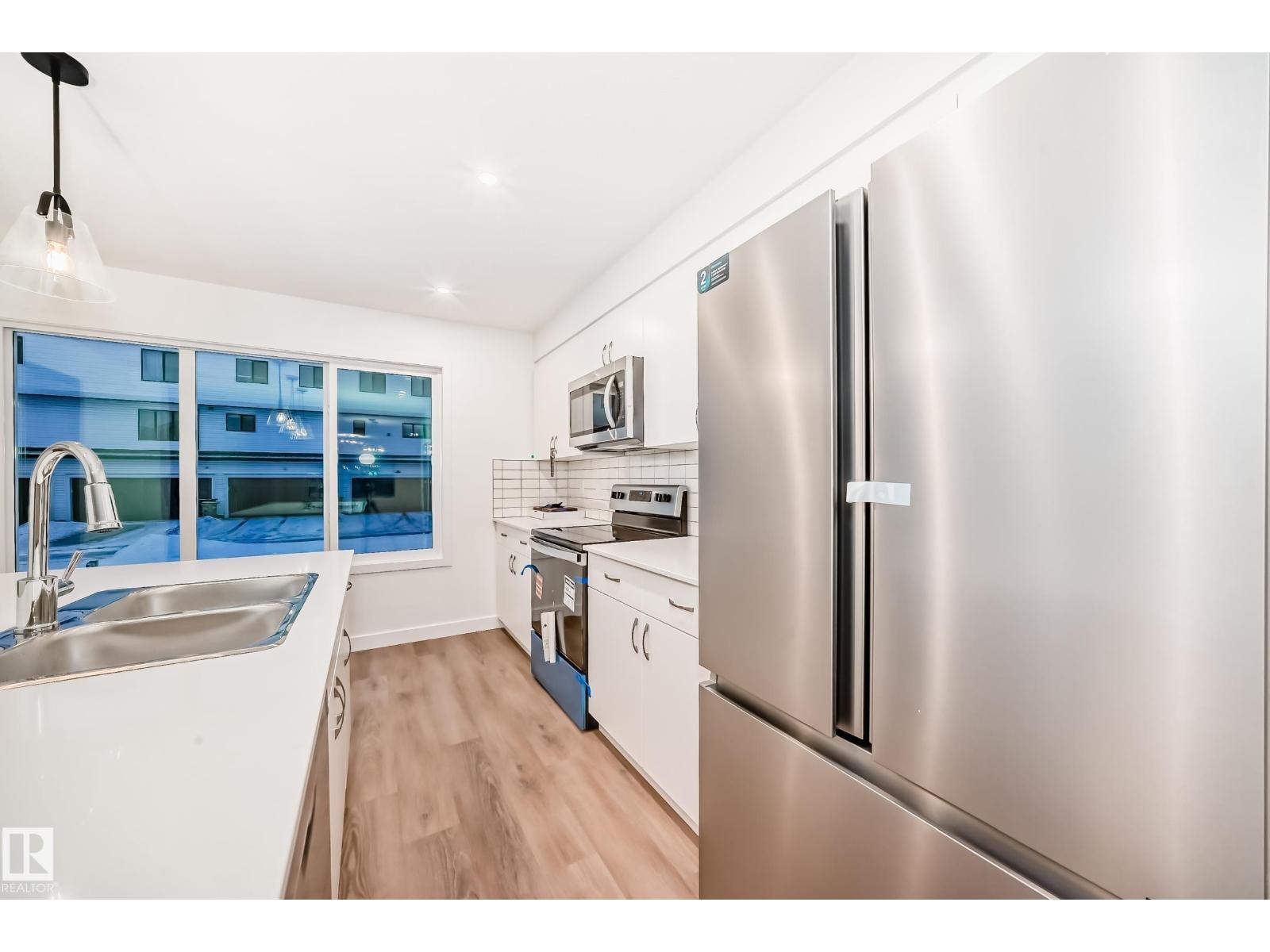 4615 177ave Nw, Edmonton, Alberta  T5Y 4B7 - Photo 5 - E4471574