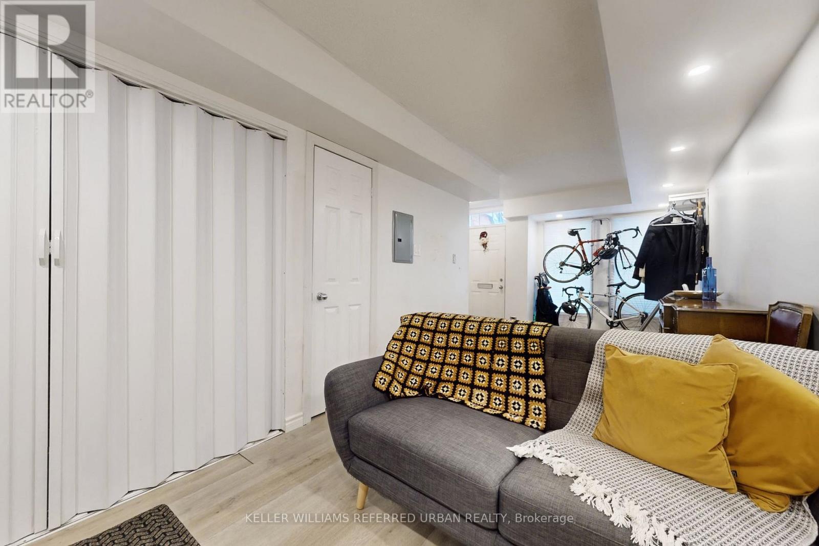 4a Portland Street, Toronto, Ontario  M5V 3N6 - Photo 32 - C12664100