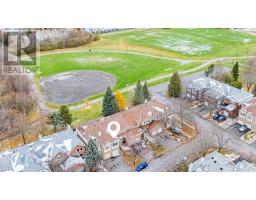 32 ASHPARK CRESCENT, Ottawa, Ontario