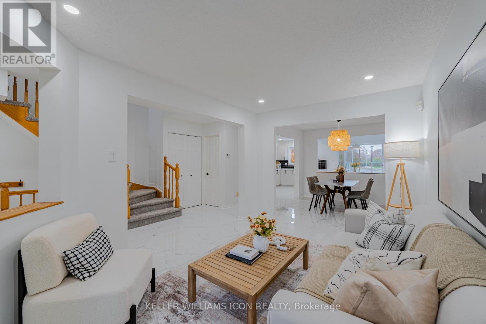 32 Ashpark Crescent, Ottawa, Ontario  K1T 3N8 - Photo 9 - X12741164