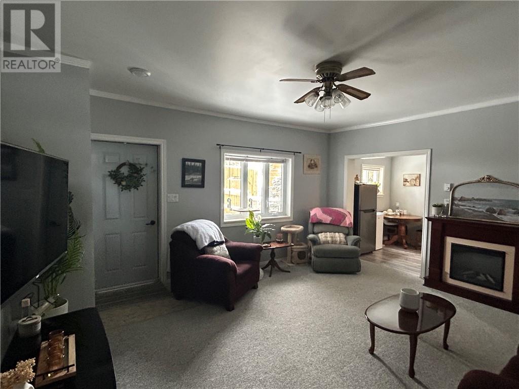 83 Robinson Street W, Little Current, Ontario  P0P 1K0 - Photo 12 - 2121388