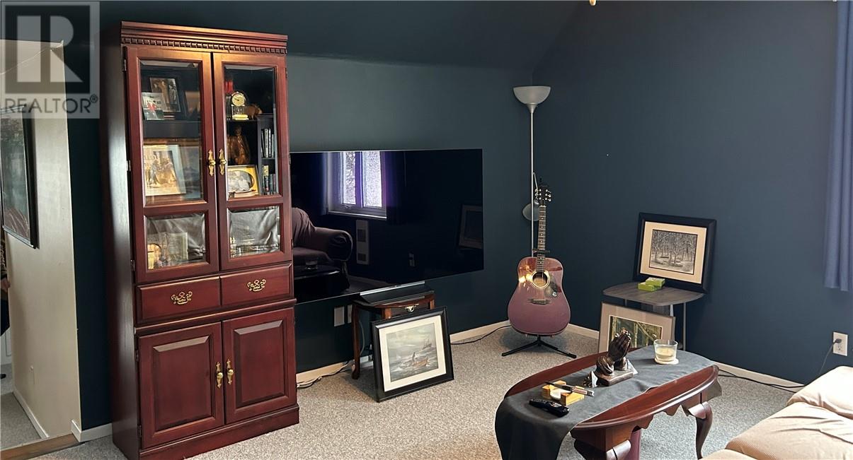 83 Robinson Street W, Little Current, Ontario  P0P 1K0 - Photo 18 - 2121388