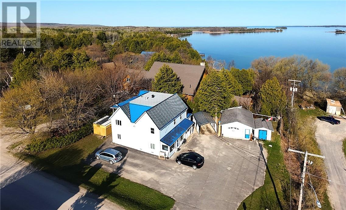 83 Robinson Street W, Little Current, Ontario  P0P 1K0 - Photo 4 - 2121388