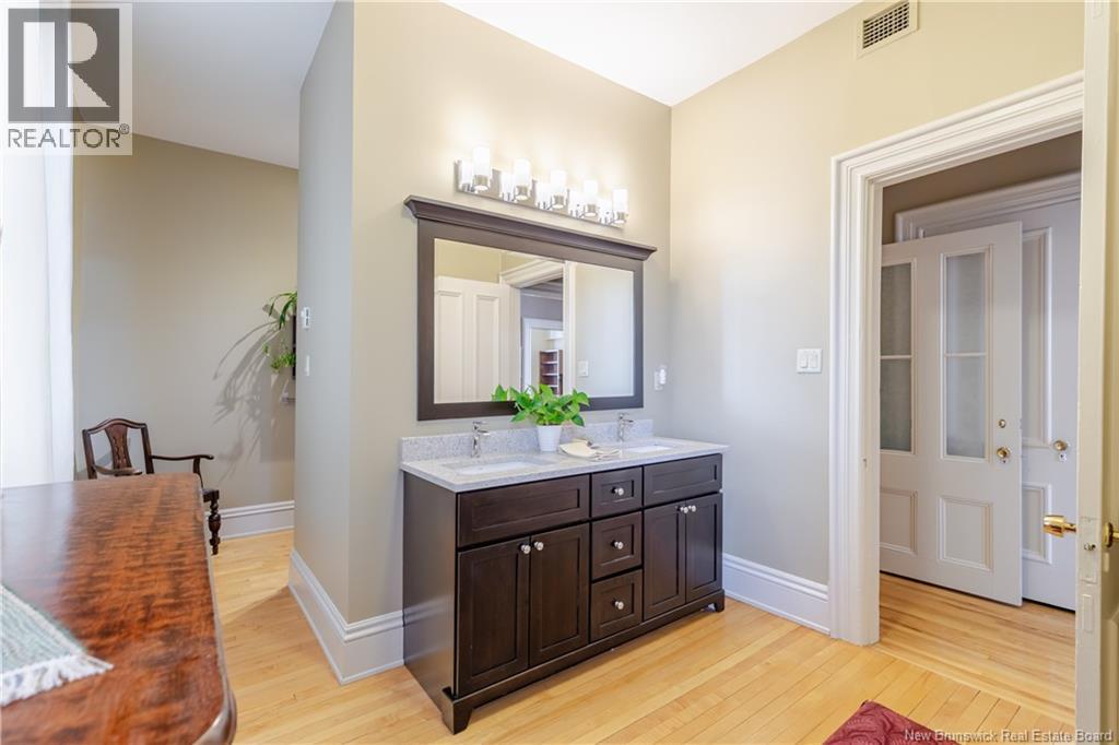 176 York Street, Fredericton, New Brunswick E3B 3N7 - Photo 26 - NB132201