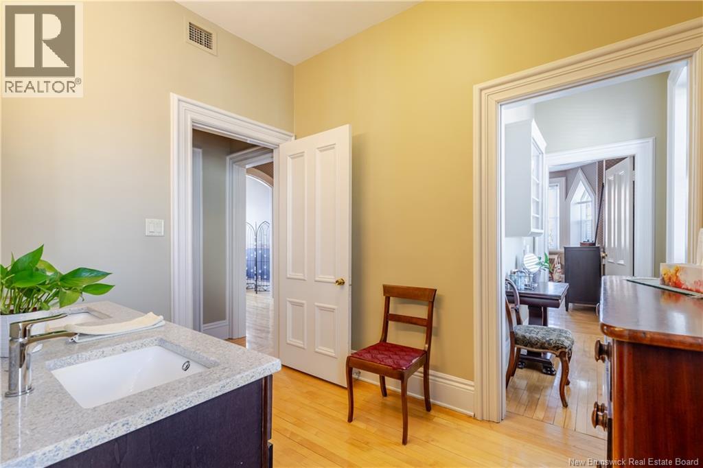 176 York Street, Fredericton, New Brunswick E3B 3N7 - Photo 27 - NB132201